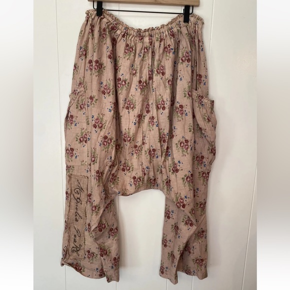 Magnolia Pearl Gertie Pants Pink Rose Floral - Picture 6 of 9